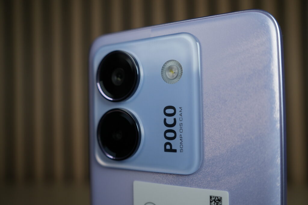 The Camera bump on the M7 Pro 5G